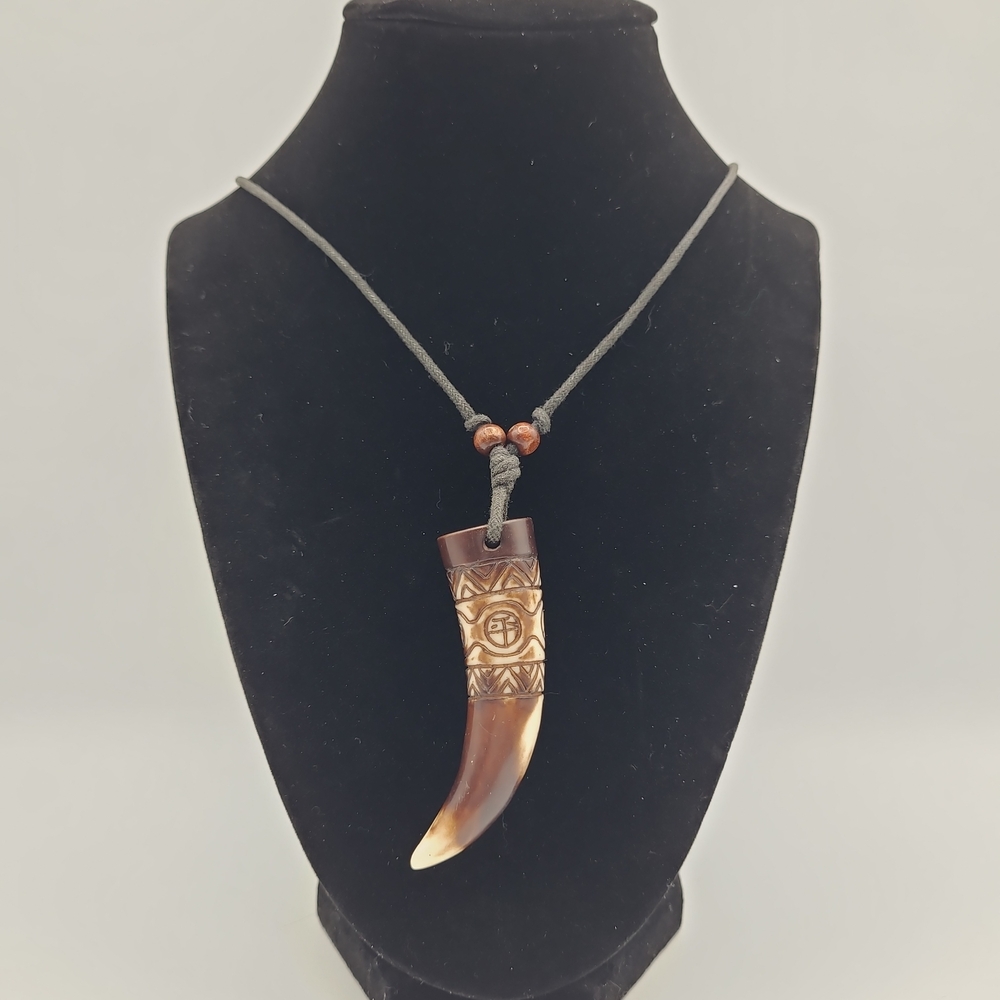 Tribal Style Tooth Pendant Necklace Adjustable Cord Unisex